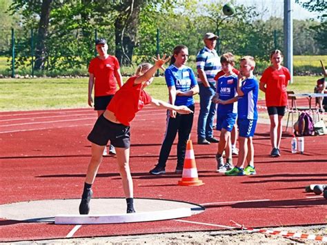 Kinder Und Jugendsportspiele Bahnwettk Mpfe Leichtathletik Ksb V G