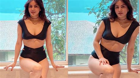 Kundali Bhagya Actress Shraddha Arya Stuns In These Super H0TTT Pics