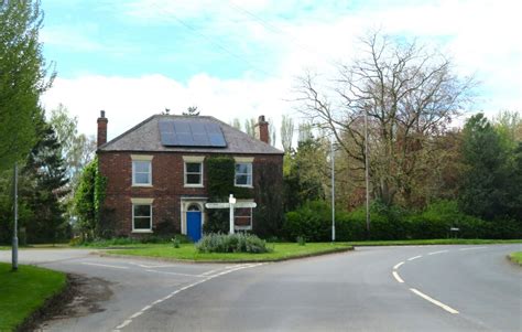 Junction At North End Gordon Hatton Cc By Sa 2 0 Geograph Britain