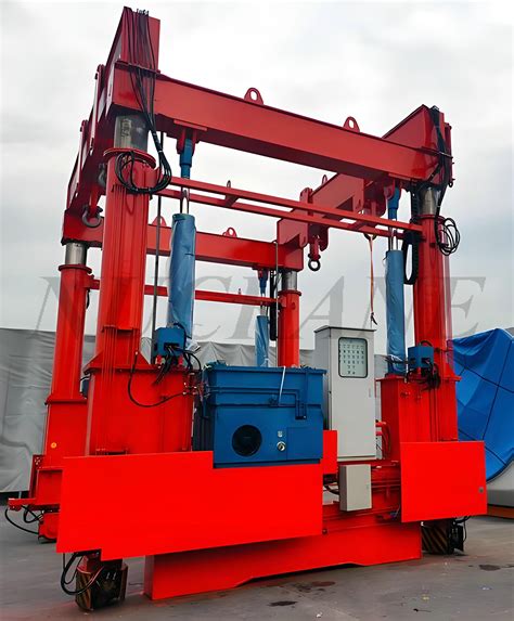 400ton Telescopic Hydraulic Gantry Crane With 4 Jacks New Condition For