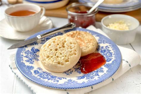 Crumpet Recipe for Breakfast or Teatime - 31 Daily