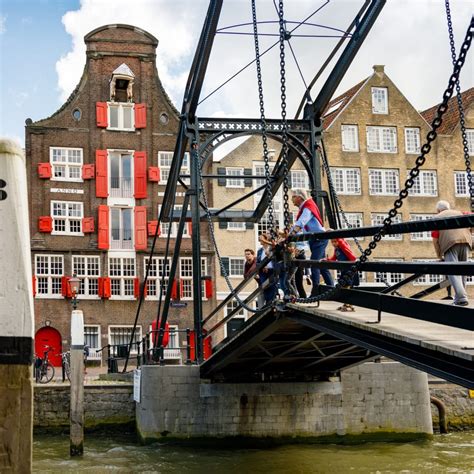 Proef De Rijke Historie En Geniet Van Honderden Monumenten In Dordrecht