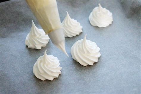 Meringue Schuimpjes Recept Krokant And Makkelijk Te Maken