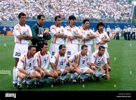 Soccer - World Cup USA 94 - Quarter Final - Italy v Spain. Spain team ...