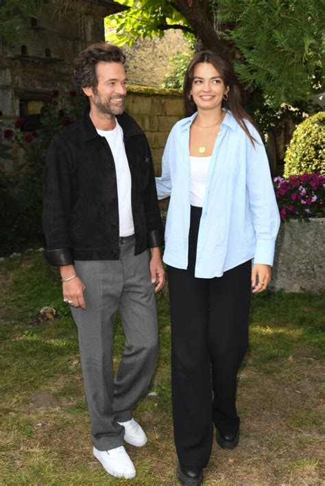 Photo Romain Duris Emma Mackey Photocall Du Film Eiffel Lors Du