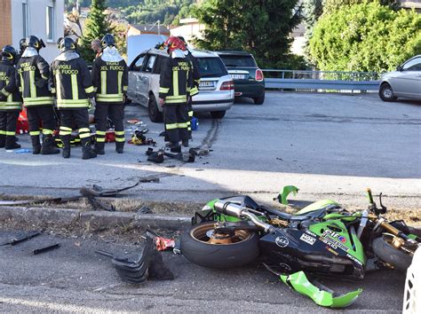 Albese Motociclista Gravissimo Dopo Lo Schianto Con Un Auto