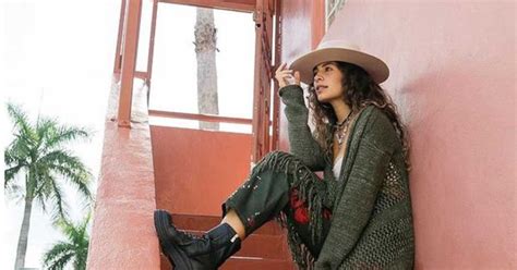 Hija de Chayanne enseña cómo se debe llevar un bikini en esta temporada