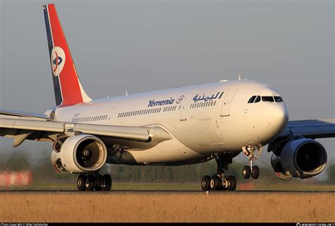 O Adt Yemenia Yemen Airways Airbus A Photo By Mike