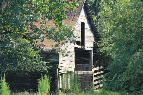 My photography Brewton, Alabama | Brewton, Vacation spots, Old barn