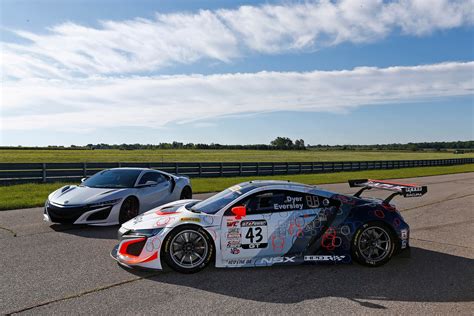 First Laps Acura Nsx Gt3 Automobile Magazine