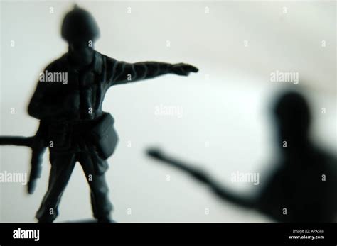 plastic toy soldiers Stock Photo - Alamy