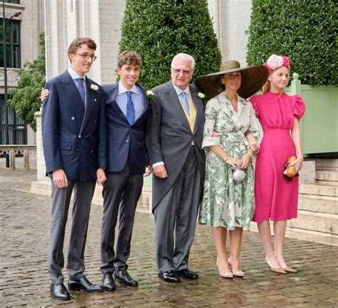 Les Princes Aymeric Et Nicolas S Engagent L Arm E Les Jumeaux Du