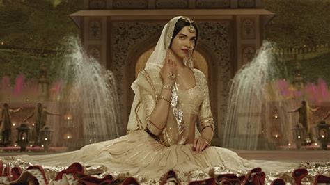 Mohe Rang Do Laal From Bajirao Mastani Music Video By Sanjay