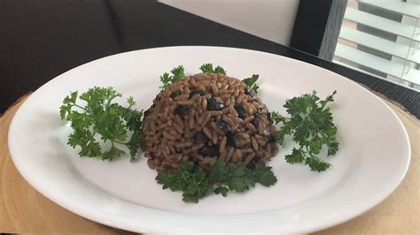 How To Make Haitian Style Black Beans And Rice Diri Kole Ak Pwa Nwa