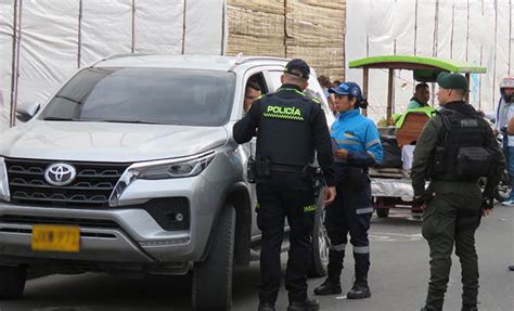 Patrullas combinadas de la Policía Nacional y Ejército Nacional se