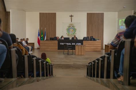 Em Manaus 3 ª Vara do Tribunal do Júri inicia julgamento de quatro