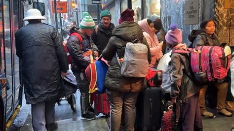 Inmigrantes En Nueva York Miles De Familias Son Notificadas Para