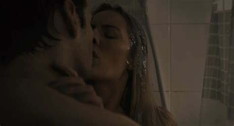 Nude Video Celebs Michelle Lehane Nude Tongues