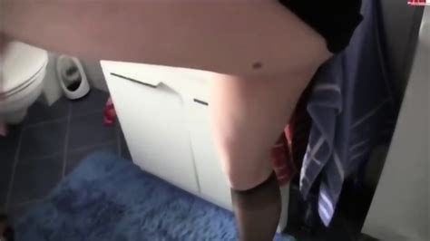 Milf Sodomisée Par Son Beau Fils Dans La Salle De Bain