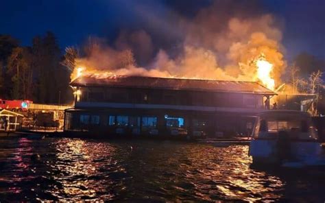 A Luat Foc Taverna Racilor Din Snagov Restaurantul Lui Pescobar