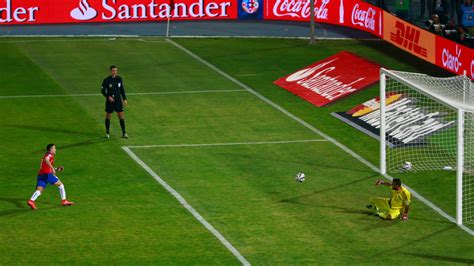 La Pelota Del Penal De Alexis En La Final De La Copa Am Rica Qu