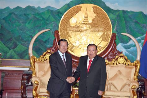 Cambodian Premier Pays Courtesy Call On Lao President