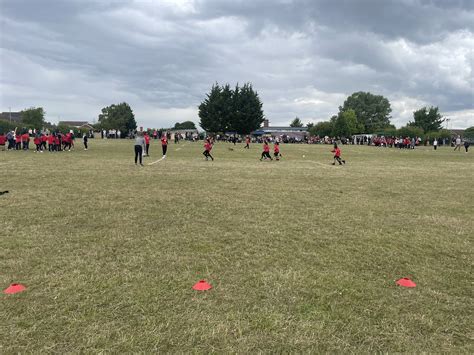 The Chalk Hills Academy on Twitter: "Another day at @SouthfieldLuton with some of our sports ...