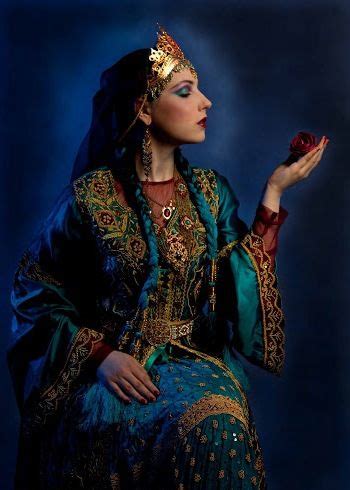 Traditional Persian Women Clothing