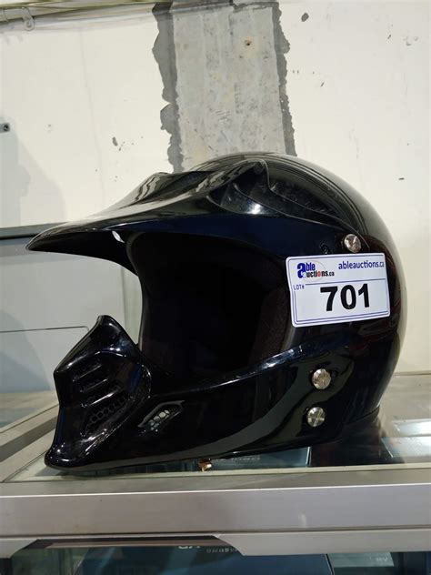 BLACK DIRT BIKE HELMET