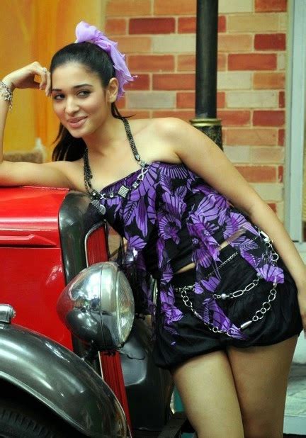Milky Hot Thighs Legs Of Indian Celebs Tamannah Hot Photos As