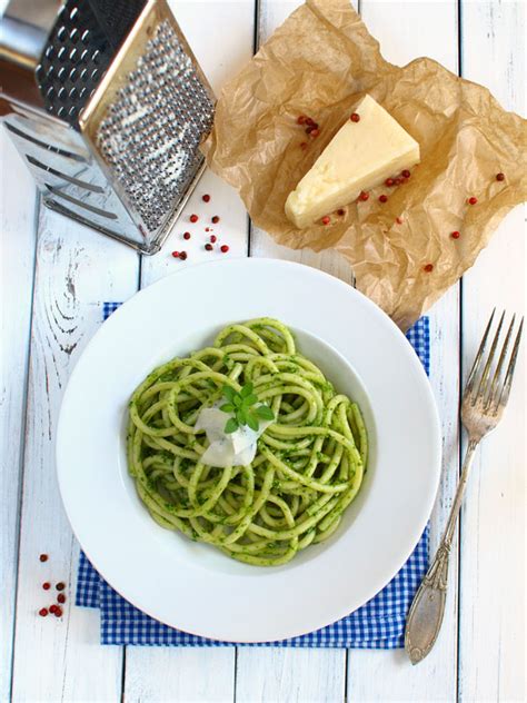 Przepis Na Spaghetti Z Pesto Z Rukoli I Bazylii