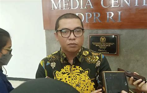 Maret PPP Buka Peluang Umumkan Capres Dan Cawapres Dr H ACHMAD