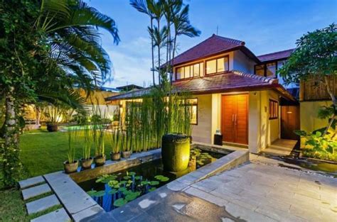 Sewa Harian Villa Mewah 4 Kamar Tidur Di Seminyak Bali BVI35558