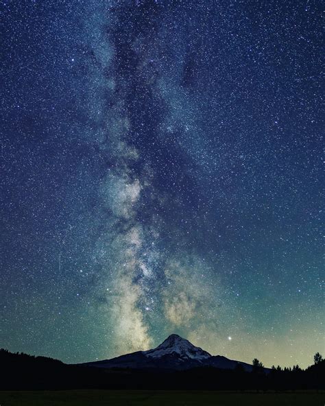 Mt. Hood Eruption! : r/SonyAlpha