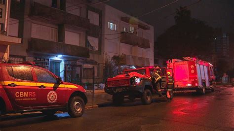 Mulher morre em incêndio em apartamento no bairro Azenha em Porto