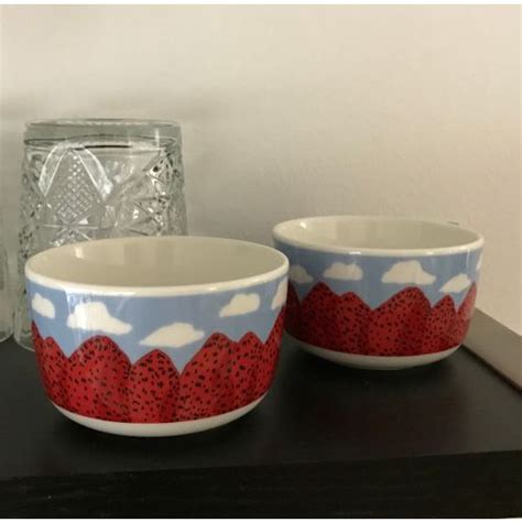 Oiva Mansikkavuoret Bowl 2 5 Dl White Red Blue Franckly