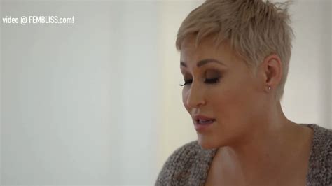 Bed Wetter Lesbian Teen Has The Talk With Stepmom Kenzie Reeves Ryan