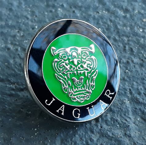 Jaguar Coventry Growler Hat Tie Lapel Pin Badge Emblem Vintage Look 1 ...