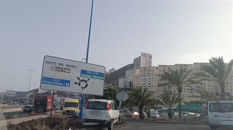 Violento Accidente En Hoya De La Plata Coche Pierde El Control Y