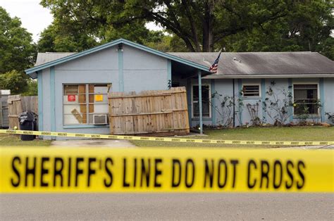 A mysterious sinkhole in winter haven florida has experts worried 6