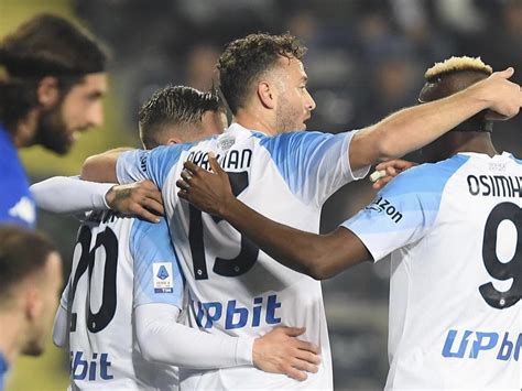 Prosegue La Fuga Scudetto Del Napoli 2 0 All Empoli Autogol Di