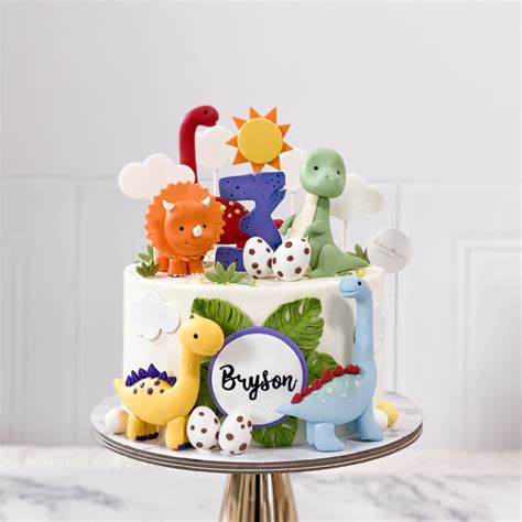 Bryson Dino Dinosaur Cake • Dinosaur Cakes