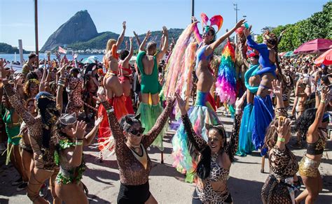 Carnaval Prefeitura Do Rio Recebe Inscri Es Para Desfiles De