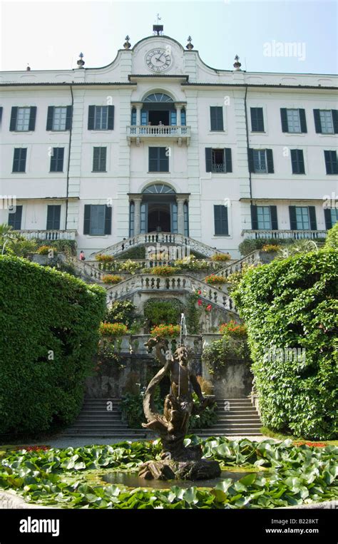 Frontansicht Der Villa Carlotta Mit Brunnen Tremezzo Comer See