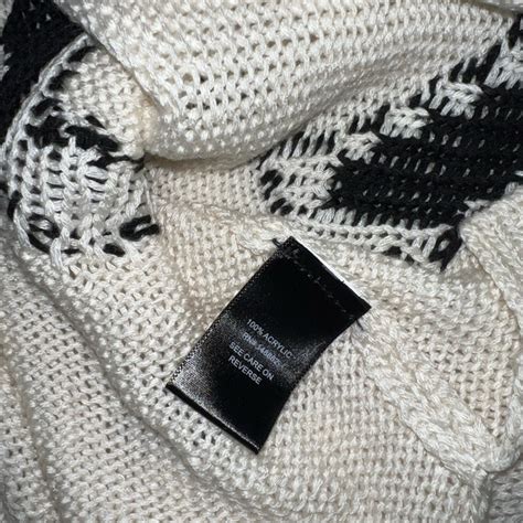 Hot Topic Sweaters Nwt Hot Topic Music Note Sweater Small S Cropped White Bkack Poshmark