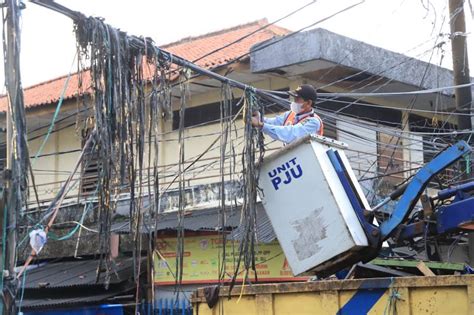 Pemkot Tangerang Gelar Operasi Pembersihan Pasar Jelang Idulfitri 1445