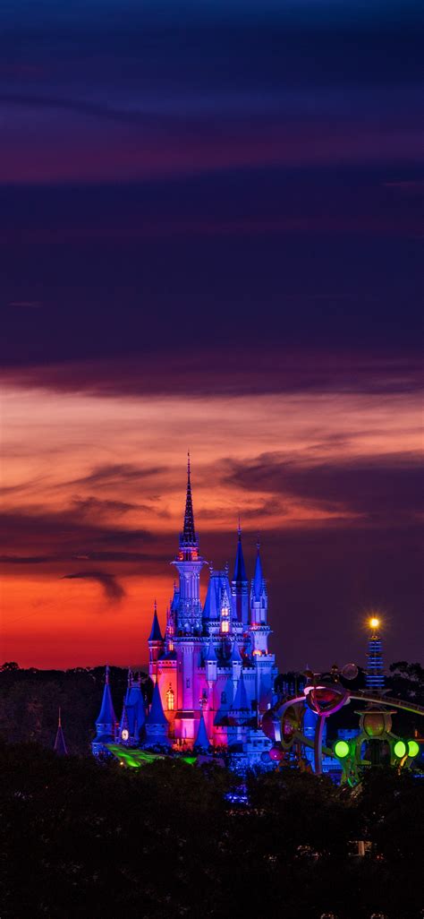 Free Disney iPhone Wallpapers - Disney Tourist Blog