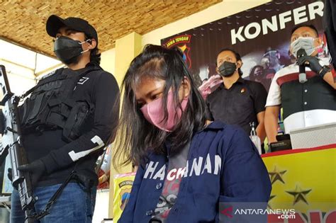 Polisi Semarang Tangkap Wanita Yang Bius Korban Pakai Obat Tetes Mata