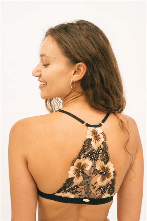 Bernie Full Back Soft Cup Bra L Sally S Toy Premium Hong Kong Sex Shop Sex Toys