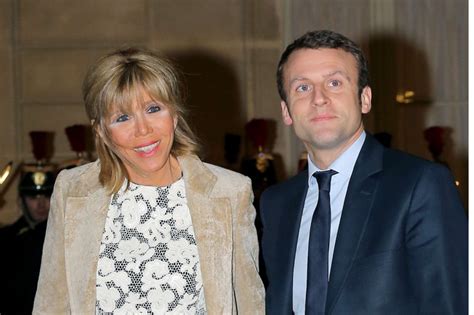 Emmanuel Macron Paris Match Consacre Sa Une Son Pouse Brigitte